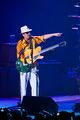 Carlos Santana in Concert-D7C26936-Flickr.jpg