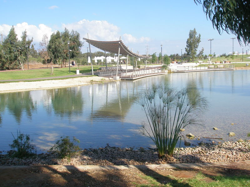 Soubor:Herzliya Park.JPG