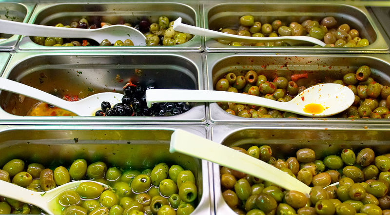 Soubor:Marinated olives.jpg