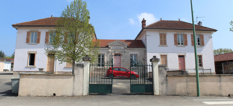 Soubor:Mairie Béréziat 9.jpg