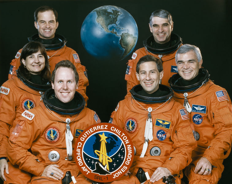 Soubor:Sts-59 crew.jpg