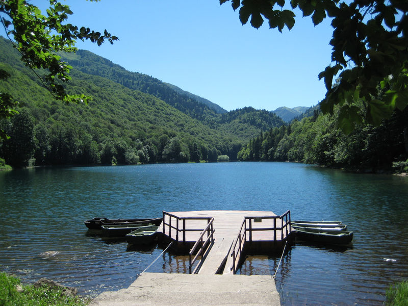 Soubor:Biogradsko Jezero.jpg