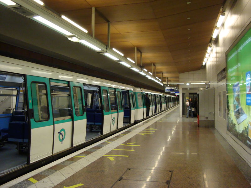 Soubor:MetroSDUrameaquai.jpg