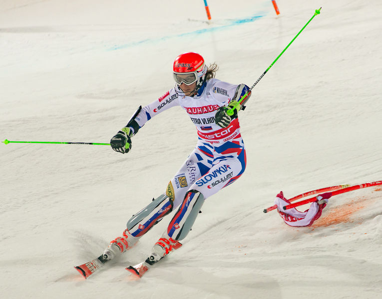 Soubor:Petra Vlhova in action.jpg