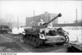Bundesarchiv Bild 101I-330-3021-21A, Russland, Charkow, defekter Panzer IV.jpg