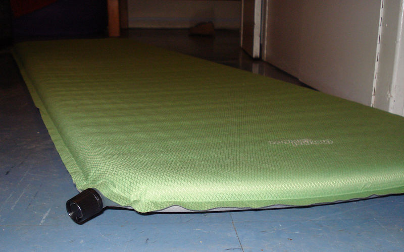 Soubor:Self-inflating mat.jpg