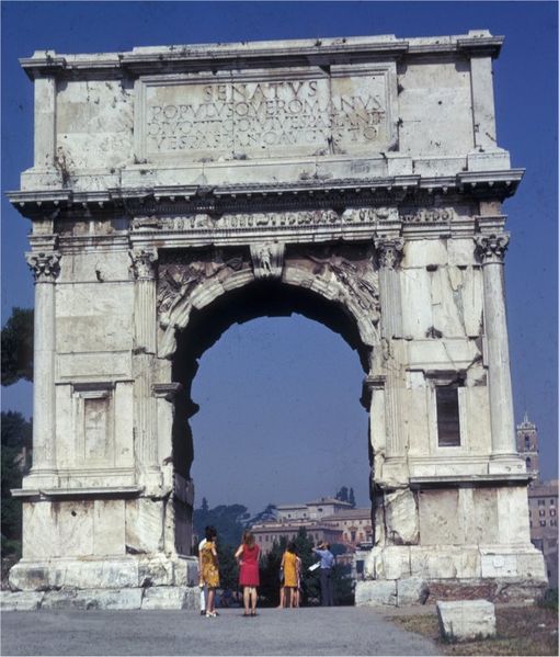 Soubor:Arc de titus frontal.jpg