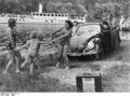 Bundesarchiv Bild 146II-732, Erholung am Flussufer.jpg
