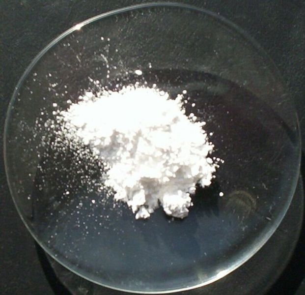 Soubor:Magnesium oxide.jpg