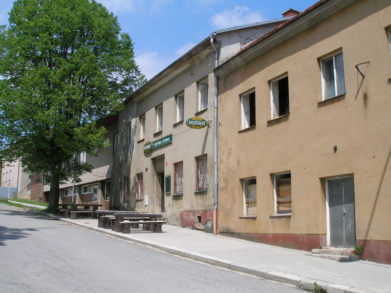 Soubor:StadtLiebau-2008-05-25-SV StranaNamesti.JPG