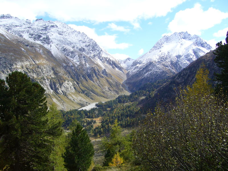 Soubor:Blick zum Muretto-Pass P1000742.JPG