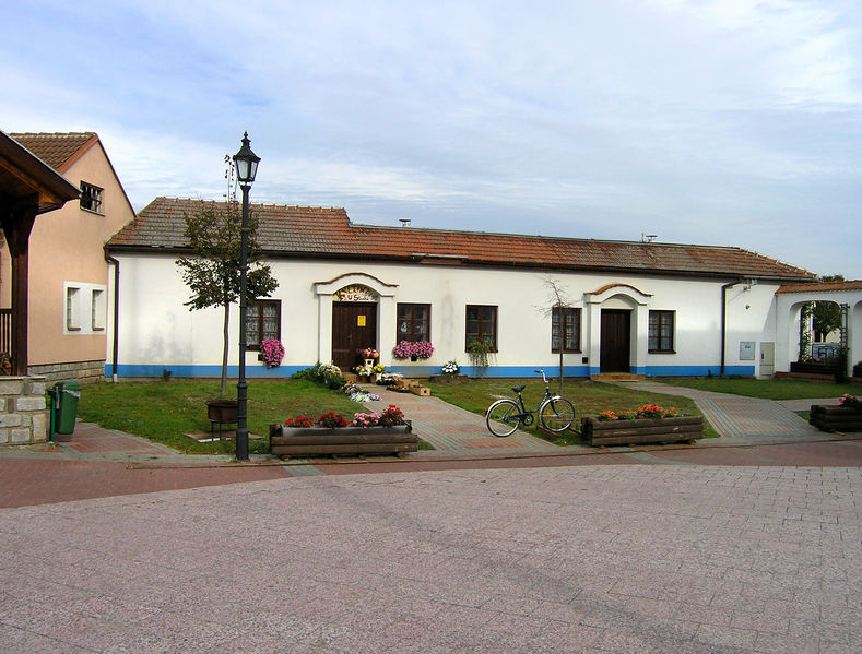 Soubor:Bořetice, new common.jpg