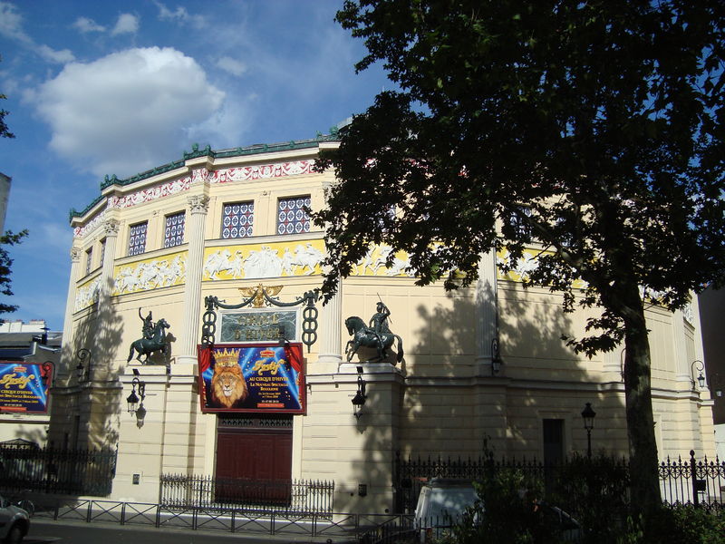 Soubor:Cirque d'Hiver de Paris.JPG