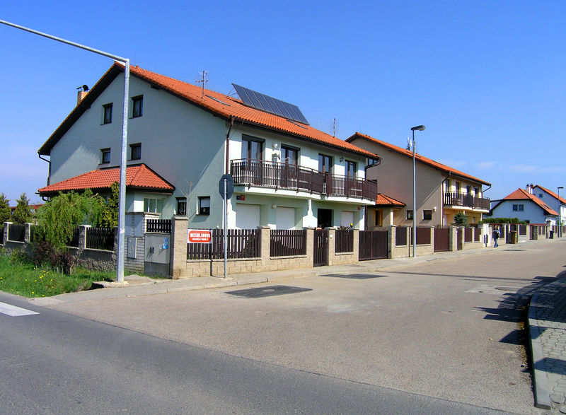 Soubor:Meinlinova str, Prague Koloděje.jpg