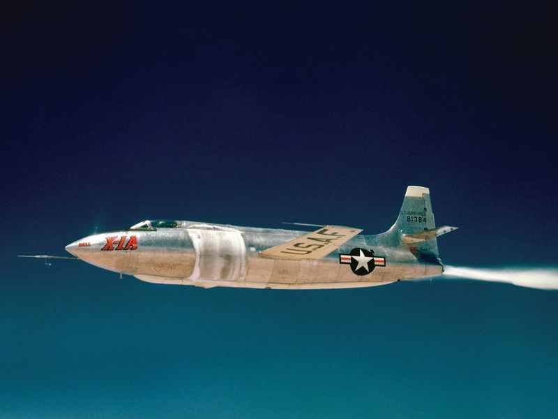 Soubor:Bell X-1A in flight.jpg