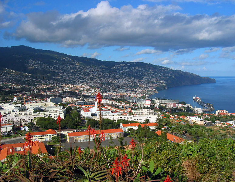 Soubor:Funchal Pico da Cruz.jpg