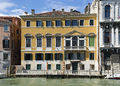 Palazzo Mocenigo Gambara (Venice).jpg