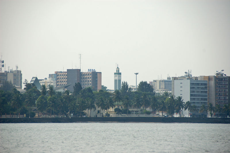 Soubor:Skyline-Libreville-Flickr.jpg