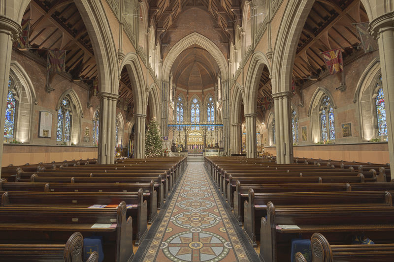 Soubor:Bury Parish Church HDR.jpg