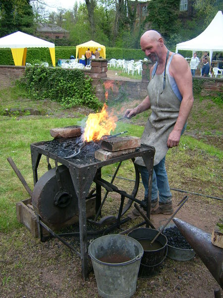 Soubor:FeldschmiedeFeuer.jpg