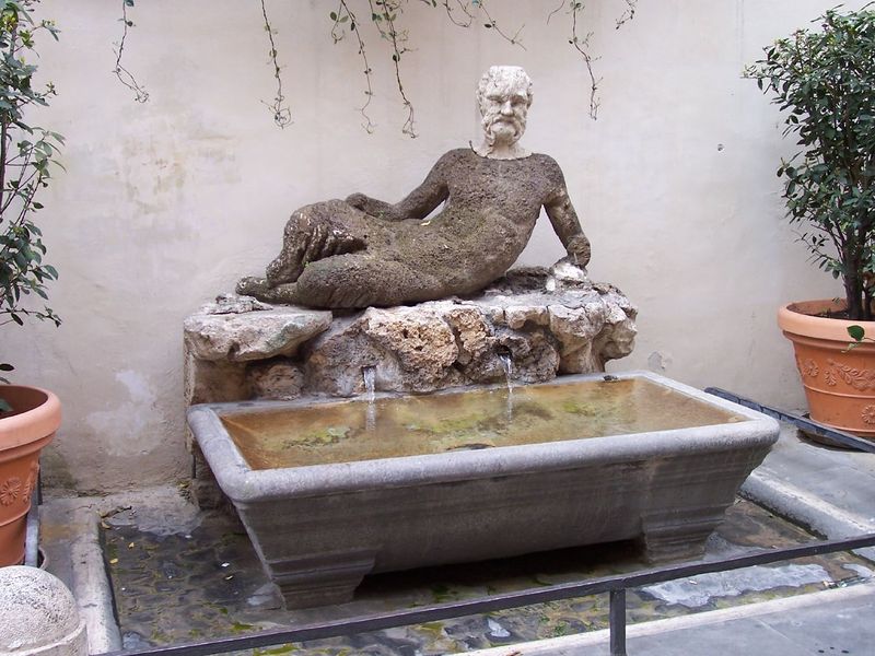 Soubor:Roma-fontana del babuino.jpg