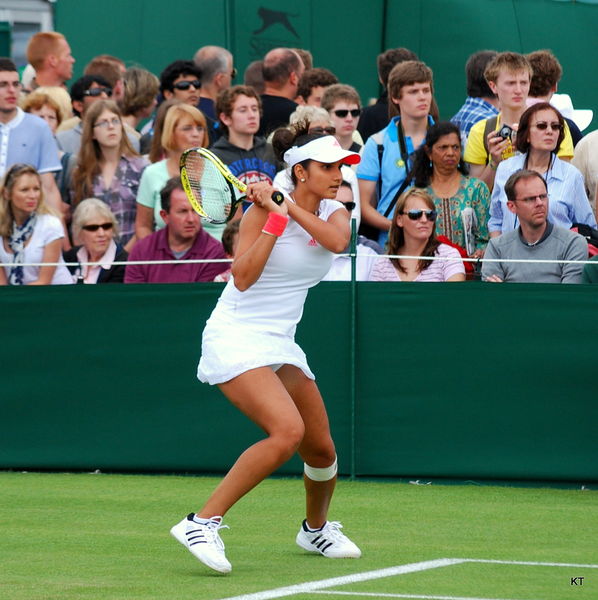 Soubor:Sania Mirza Wimbledon 2011-Flickr2.jpg