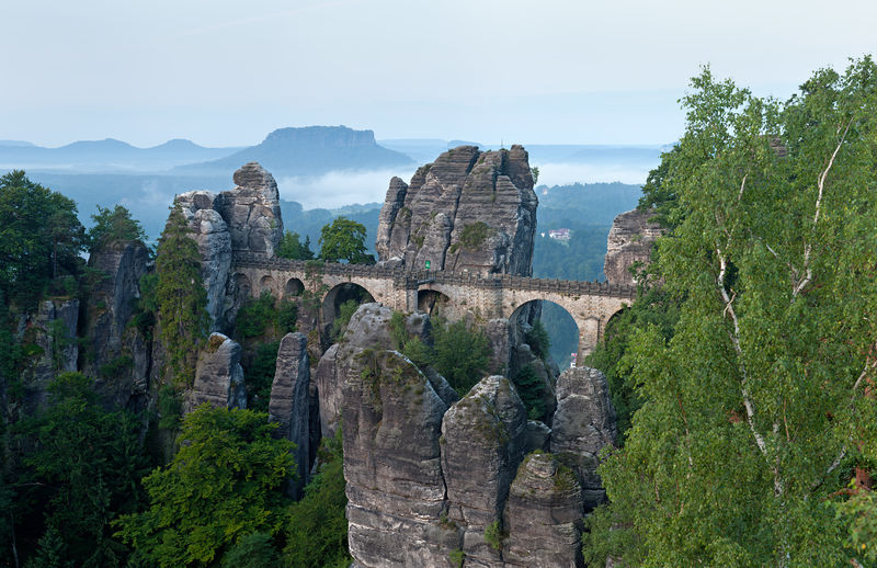 Soubor:Basteibrücke morgens.jpg