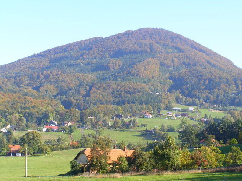 Soubor:Ondřejník, Skalka, podzim.jpg