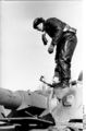 Bundesarchiv Bild 101I-297-1725-12, Im Westen, Panzersoldat auf Panzer IV.jpg