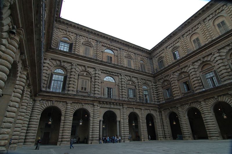 Soubor:Firenze-palazzo pitti01.jpg