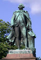 Albi statue laperouse.jpg