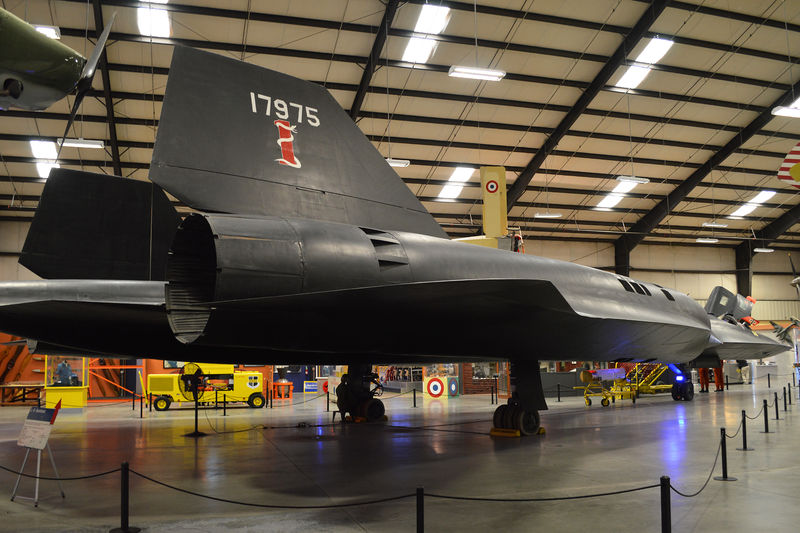 Soubor:Lockheed SR-71A Blackbird-010-AWFlickr.jpg