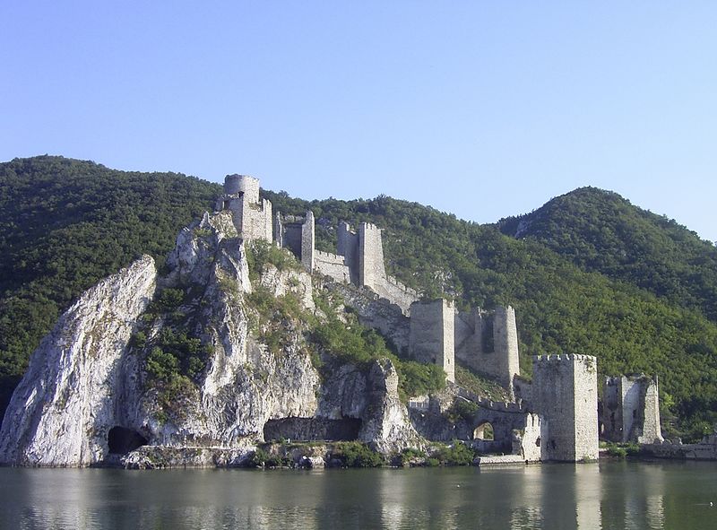 Soubor:Golubac.JPG