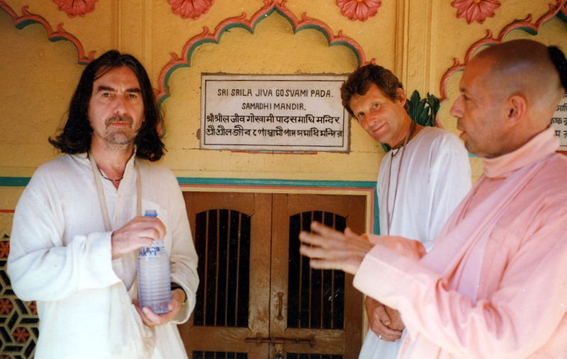 Soubor:George Harrison Vrindavan.jpg