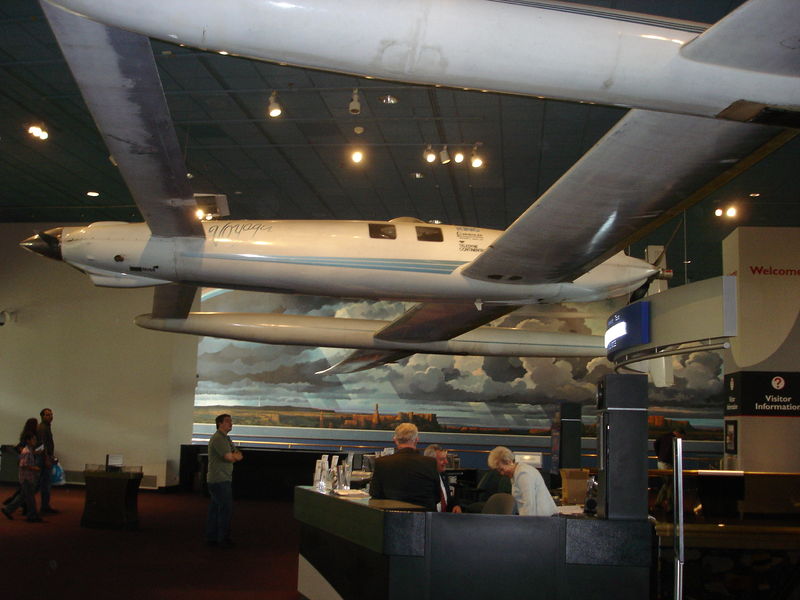 Soubor:Voyager Aircraft.jpg