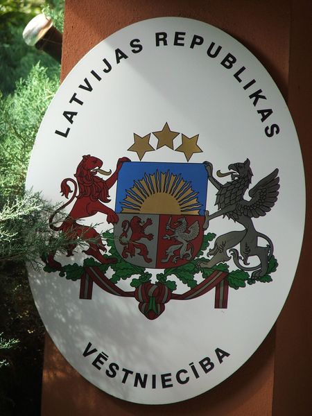 Soubor:COA Latvian embassy 4428.JPG