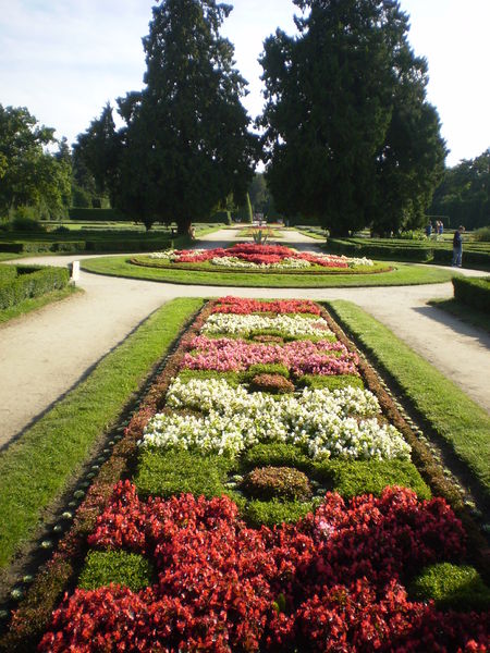 Soubor:Lednice, garden2.JPG