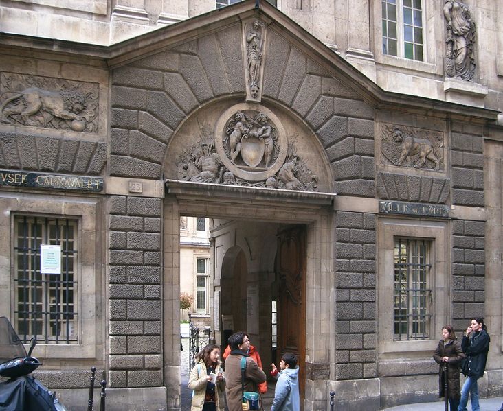 Soubor:Carnavalet Portal.JPG