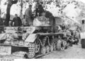Bundesarchiv Bild 183-J16092, Italien, Panzerwerkstatt.jpg