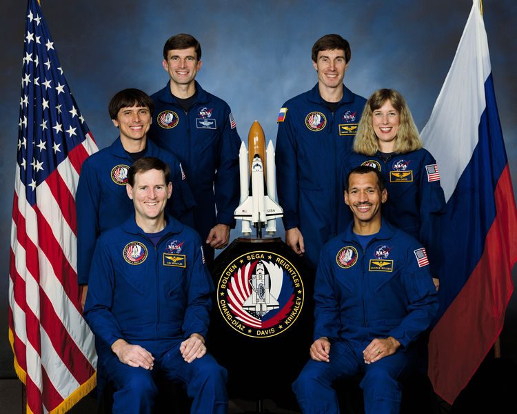 Soubor:Sts-60 crew.jpg