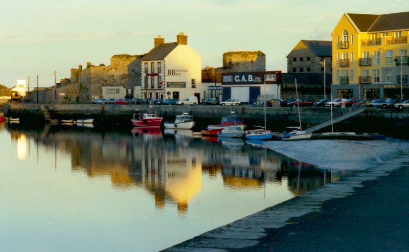 Soubor:Dungarvan Harbour.jpg