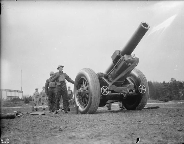 Soubor:8inchHowitzer1938.jpg