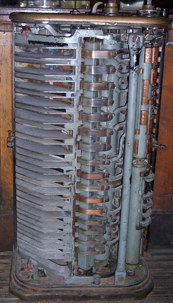 Soubor:Tram switchgear.JPG