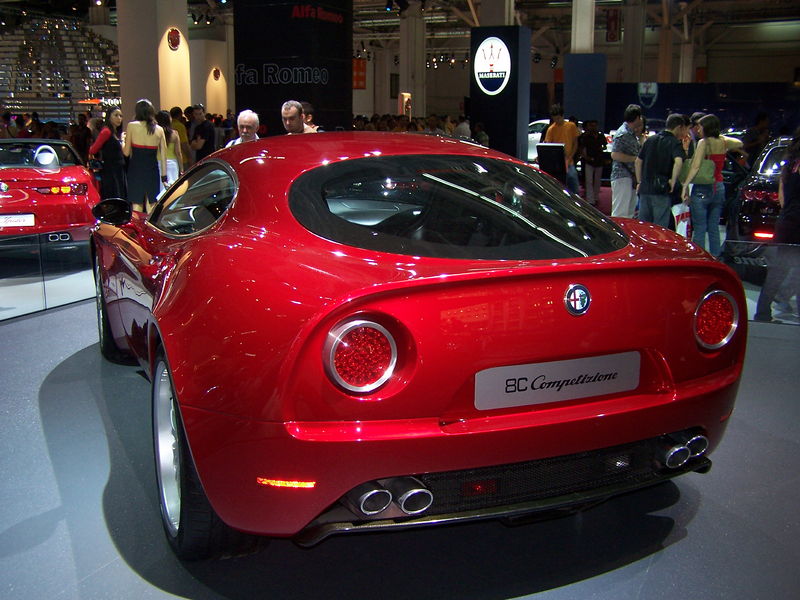 Soubor:Alfa Romeo 8C rear.jpg