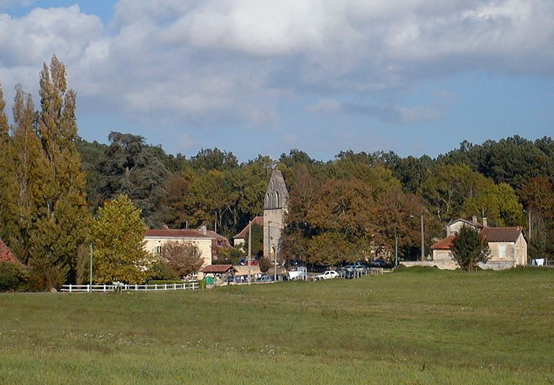 Soubor:Eglise-neuve-d-issac.jpg