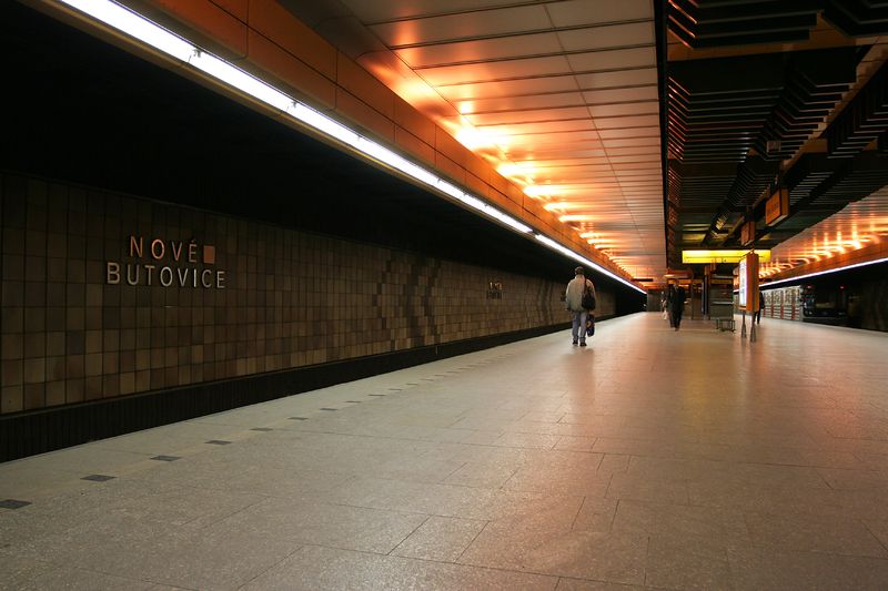 Soubor:Praha Metro Nove Butovice.jpg