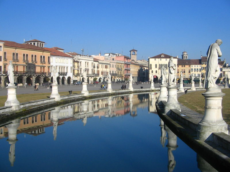 Soubor:Prato 7 canale.JPG