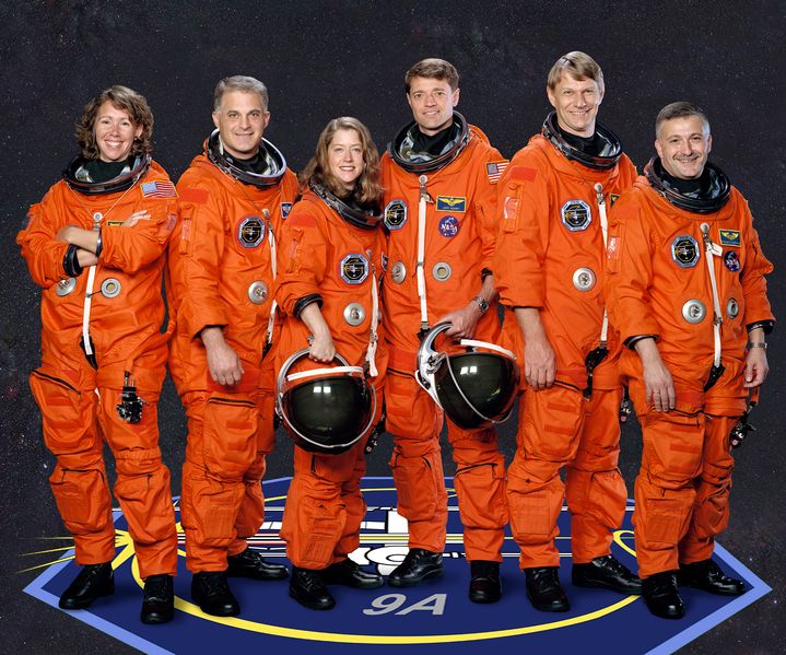 Soubor:STS-112 crew.jpg