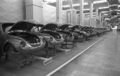 Bundesarchiv B 145 Bild-F038795-0011, Wolfsburg, VW Autowerk, Käfer.jpg