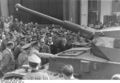 Bundesarchiv Bild 146-2007-0122, Rüstungswerk, Besichtigung durch Adolf Hitler.jpg